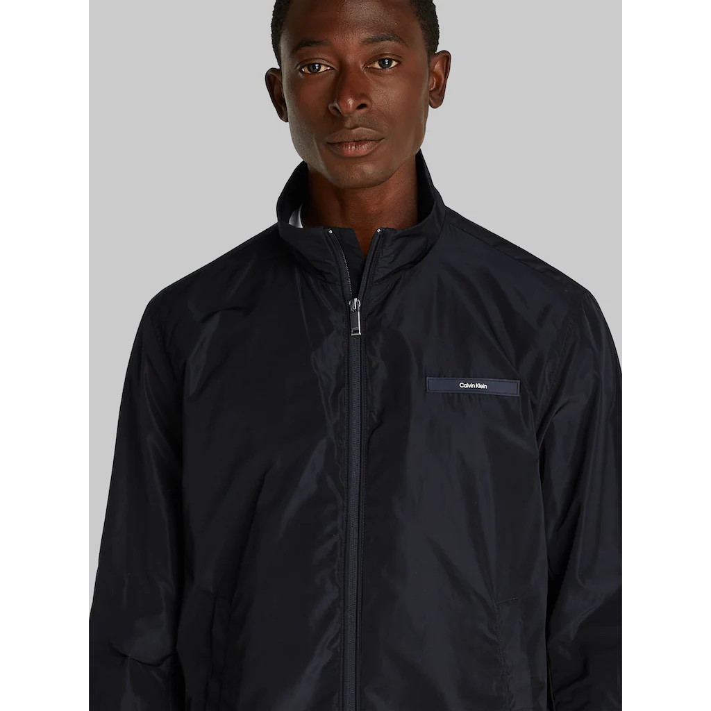 Calvin Klein Blouson »ESSENTIAL NYLON BLOUSON« Mit Logo-Patch ▷ Kaufen