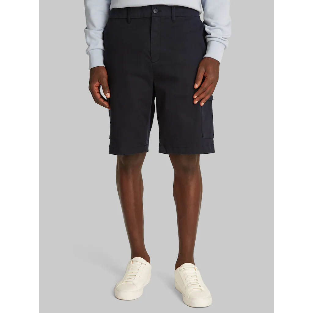 Calvin Klein Cargoshorts »MODERN TWILL CARGO SHORT« mit Logo-Patch
