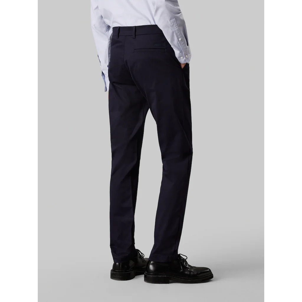 Calvin Klein Chinohose »SATEEN STRETCH SLIM CHINO« Mit Logopatch ▷ Für