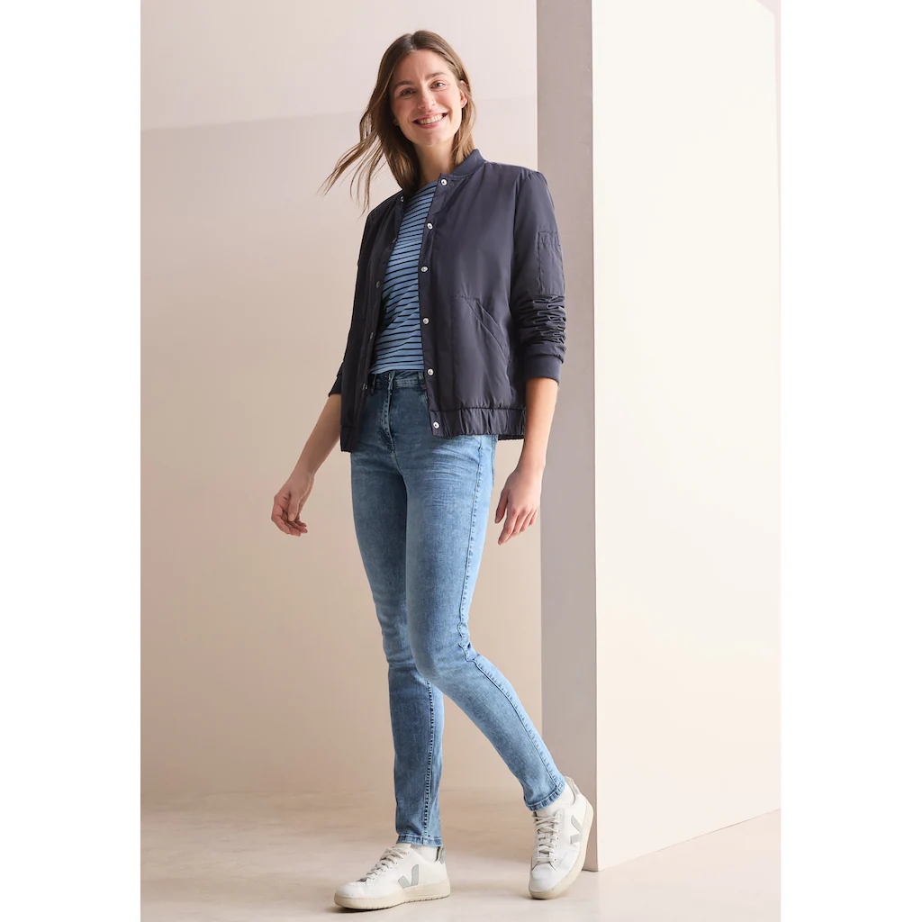 Cecil Slim-fit-Jeans »Style Vicky« In Hellblauer Denim Waschung
