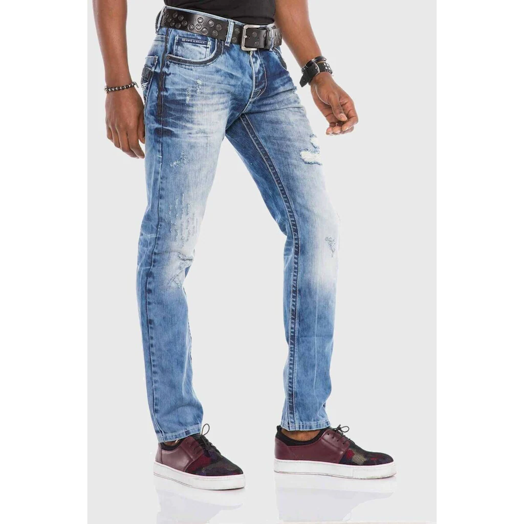 Cipo & Baxx 5-Pocket-Jeans »Jeans« Im Washed Design