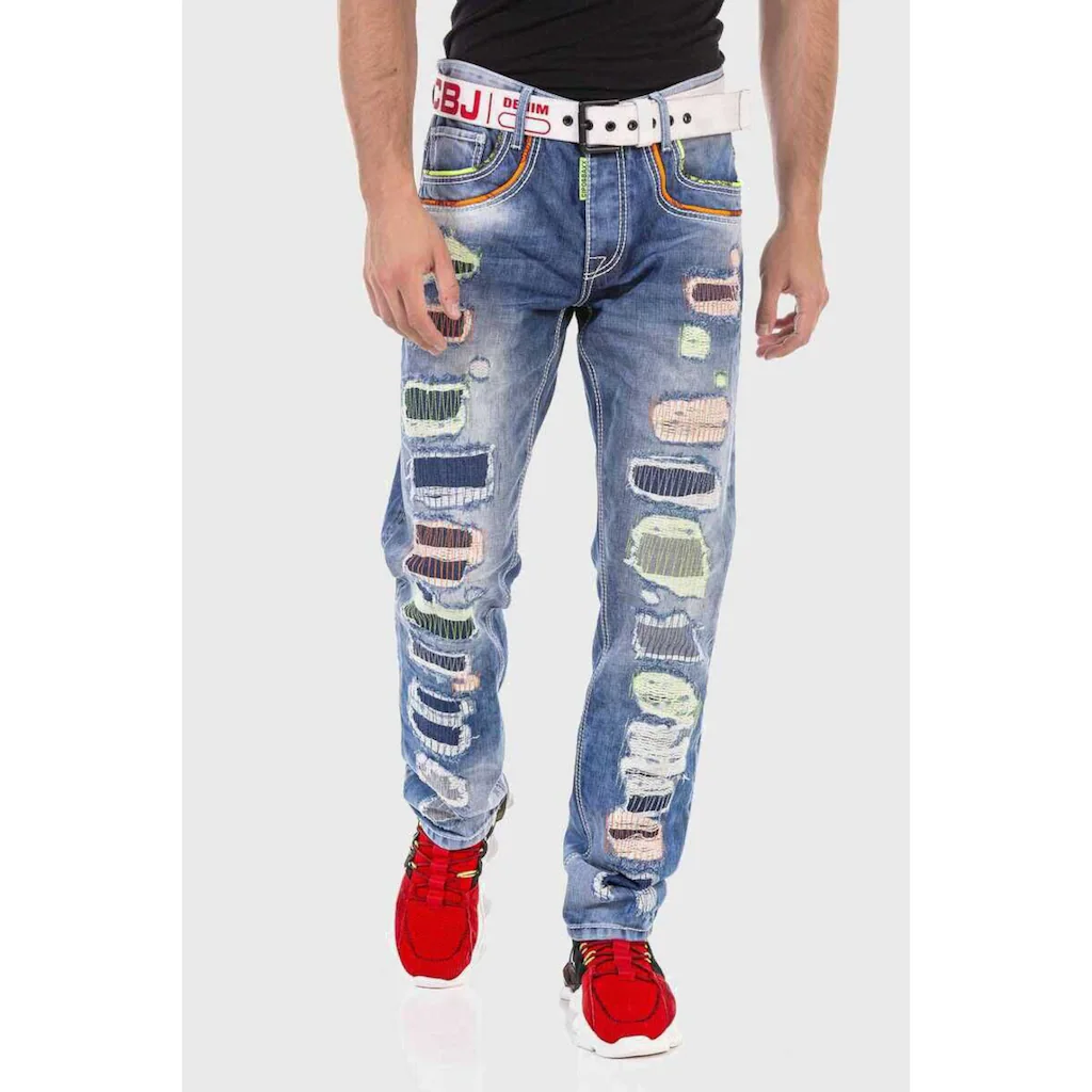 Cipo & Baxx 5-Pocket-Jeans »Jeans« mit farbigen Ziernähten