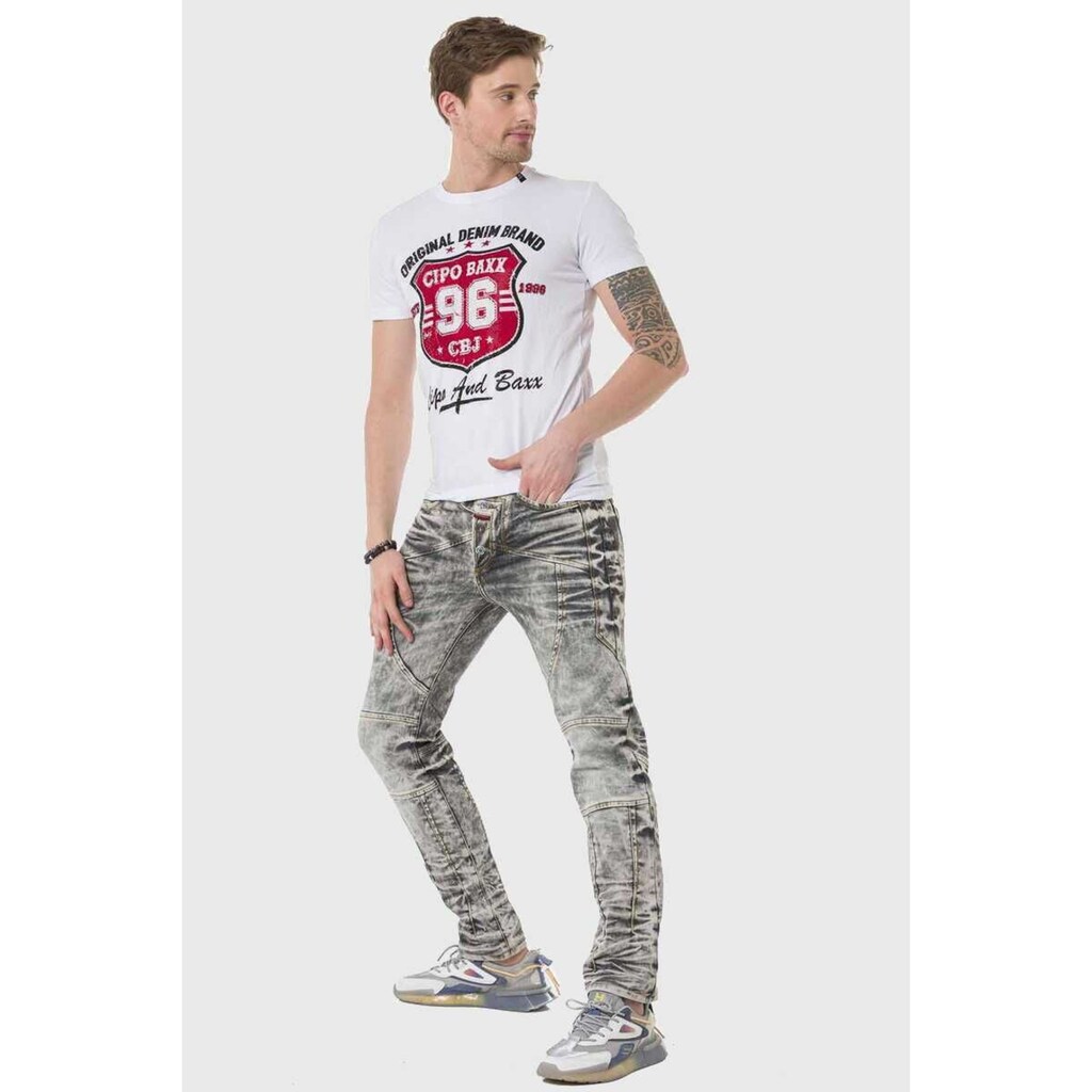 Cipo & Baxx 5-Pocket-Jeans »Jeans« Mit Markantem Design