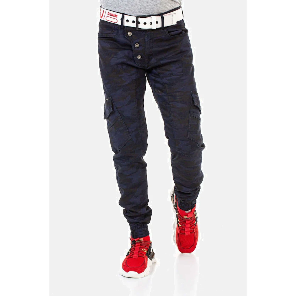 Cipo & Baxx 5-Pocket-Jeans »Jeans« mit tollen Cargotaschen CD690