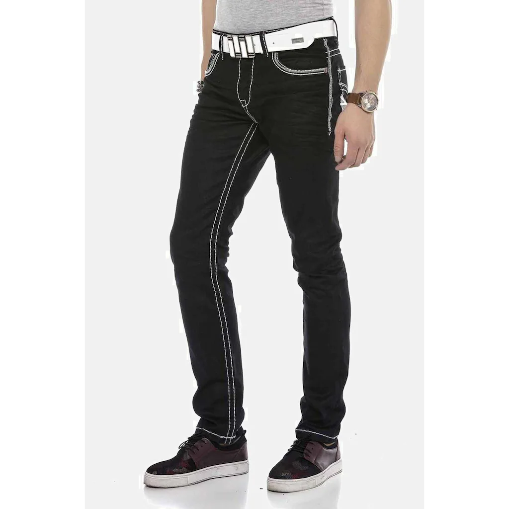 Cipo & Baxx Gerade Jeans »Jeans« mit farblich abgehobenen Nähten CD553 ▷ kaufen