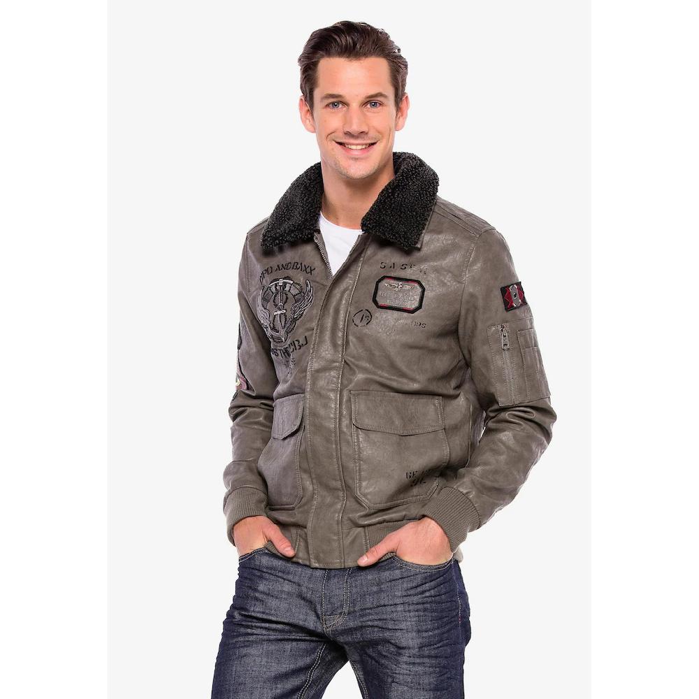 Cipo & Baxx Lederimitatjacke »Jacke« ohne Kapuze mit coolen Patches