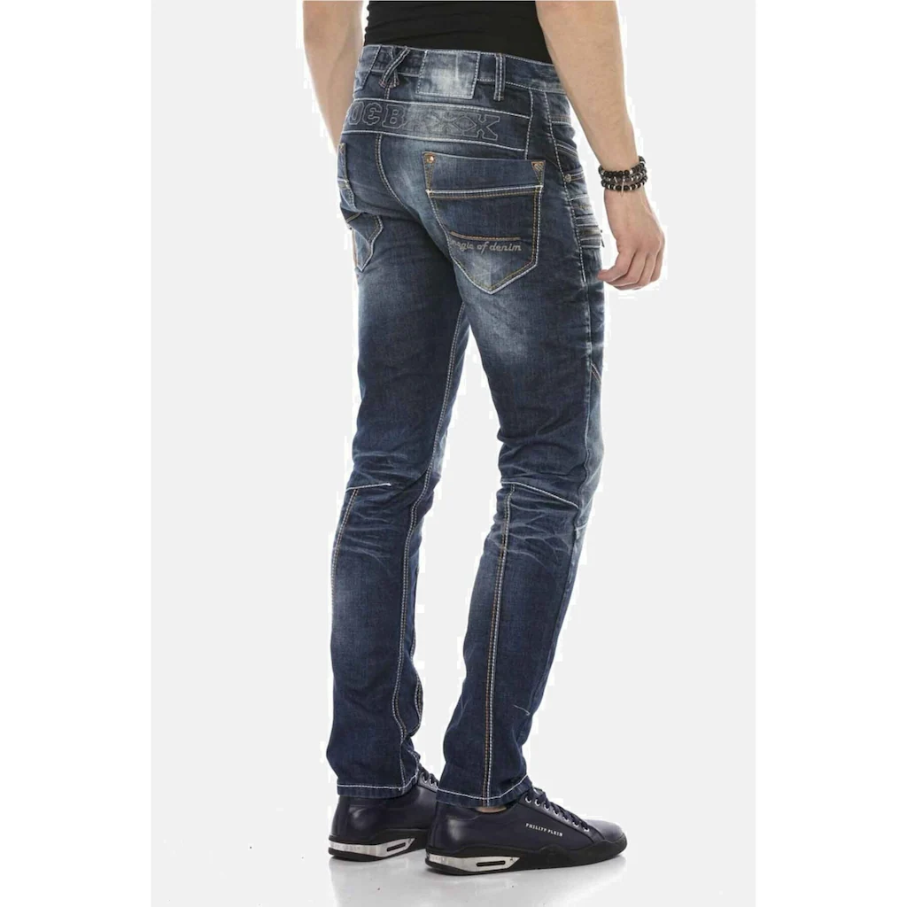 Cipo & Baxx Regular-fit-Jeans »DENIM« Bequeme Jeans Mit Kontrastnähten CD584 ▷ Bestellen