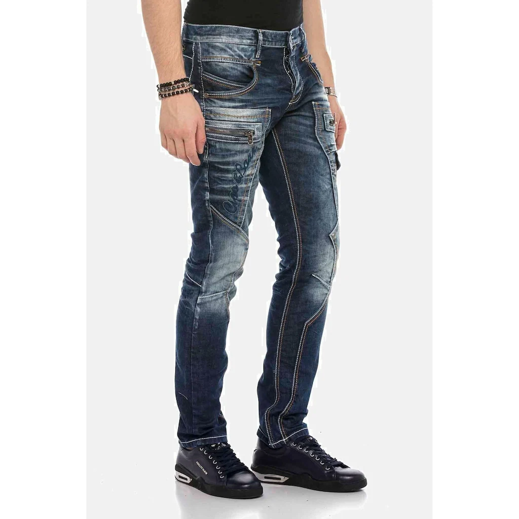 Cipo & Baxx Regular-fit-Jeans »DENIM« bequeme Jeans mit Kontrastnähten CD584 ▷ bestellen