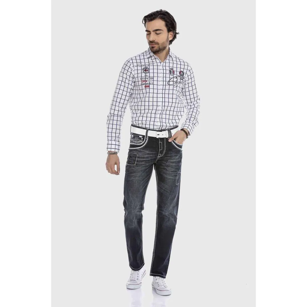 Cipo & Baxx Regular-fit-Jeans »Jeans« Mit Kontrastnähten