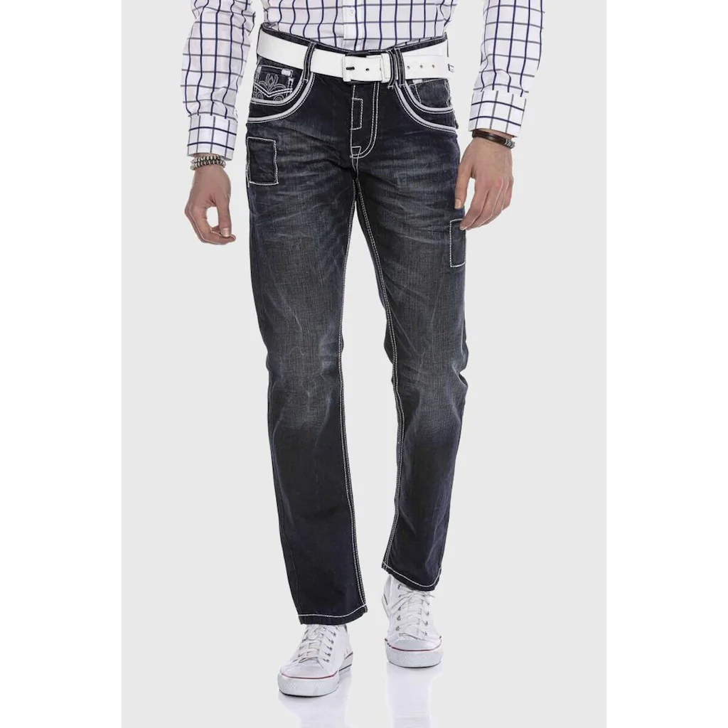 Cipo & Baxx Regular-fit-Jeans »Jeans« mit Kontrastnähten