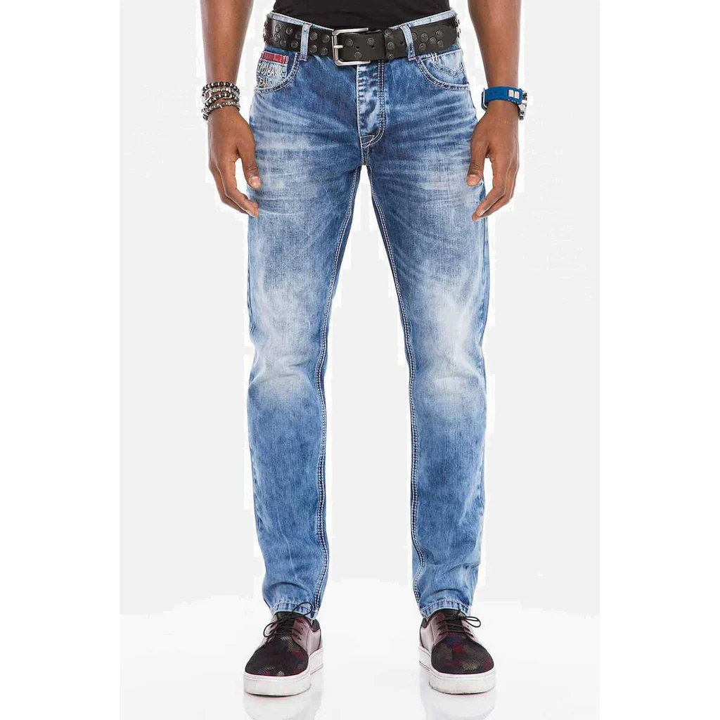 Cipo & Baxx Röhrenjeans »Jeans« im Used-Look CD-520 ▷ bestellen