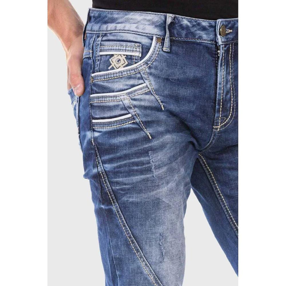 Cipo & Baxx Straight-Jeans »Jeans« Im Trendigen Design