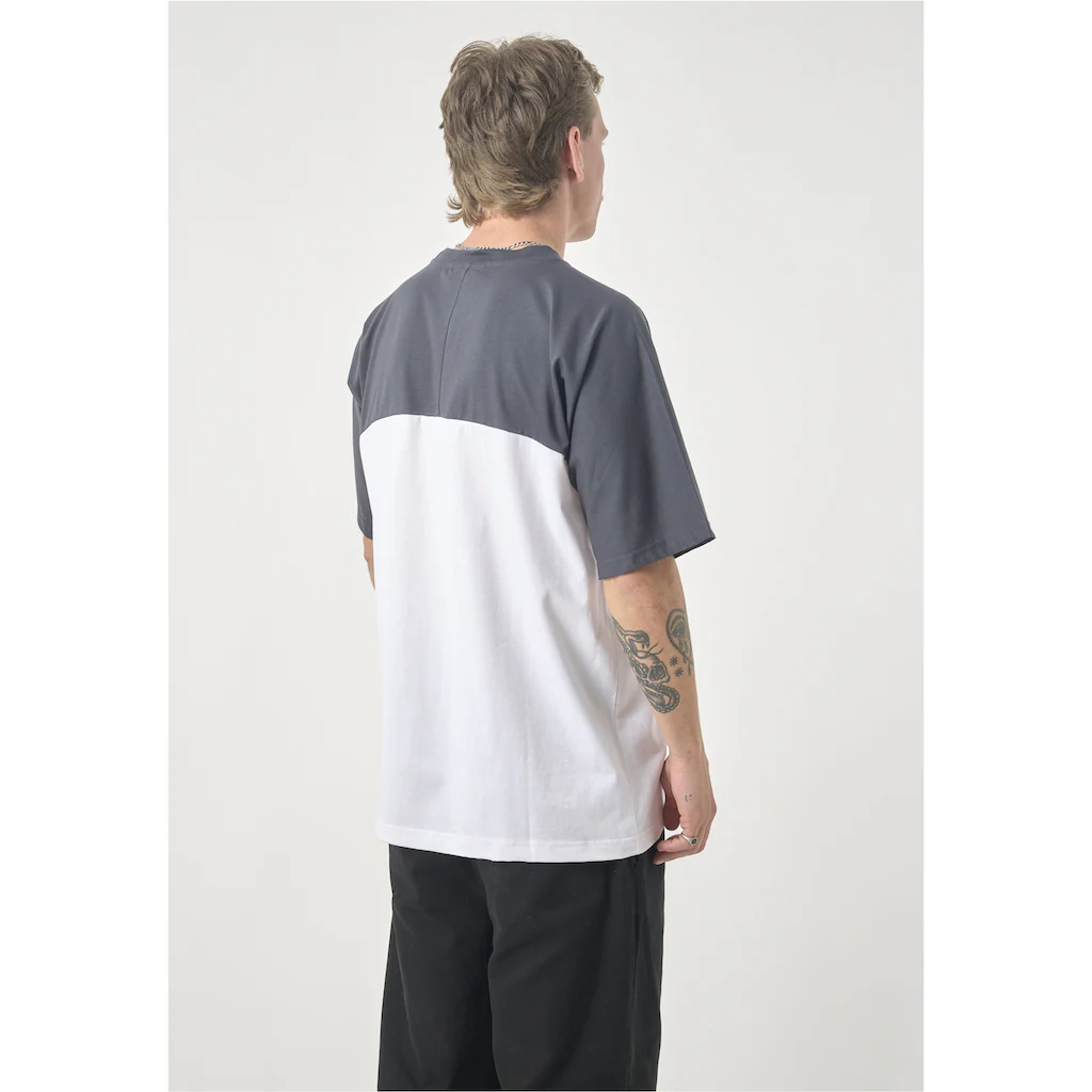 Cleptomanicx T-Shirt »Boxy Tee Ligull College« In Lockerem Design