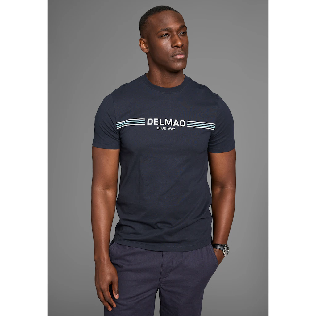 DELMAO T-Shirt mit sportlich-maritimen Marken-Schriftzug