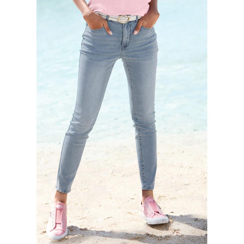 Elbsand Slim-fit-Jeans mit Logodruck schmale Passform softe Denimqualität