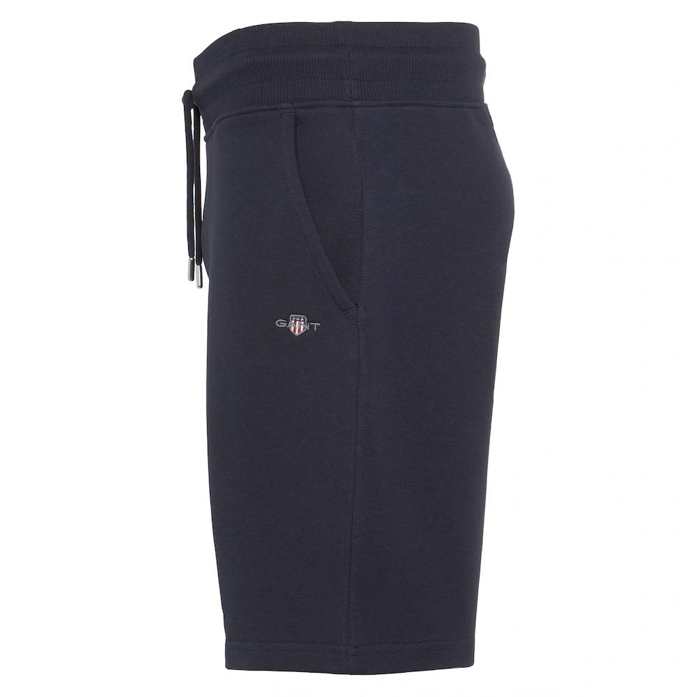 Gant Sweatshorts »REG SHIELD SWEAT SHORTS« Mit Einer Kleinen Logostickerei Unter Der Eingriffstasche