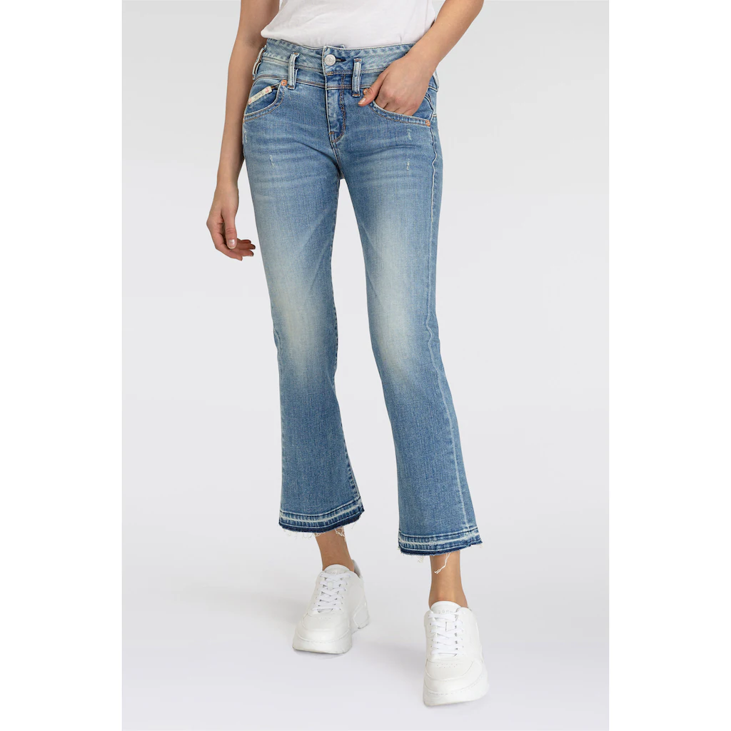 Herrlicher Bootcut-Jeans »Pearl Boot Cropped Organic Denim« mit offenem Saum