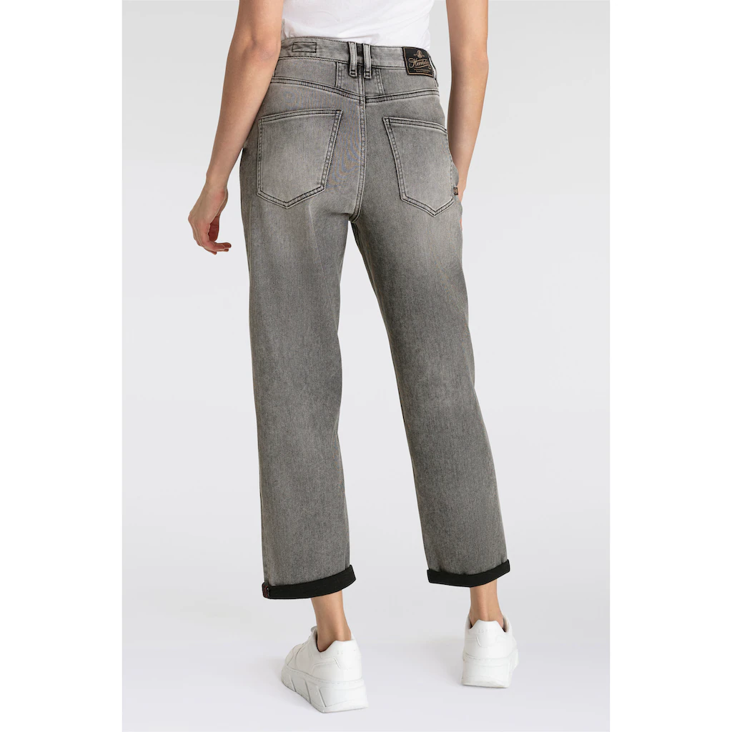 Herrlicher Loose-fit-Jeans »Brooke Organic Denim Brushed« Mit Figurbetonenden Abnähern Vorn