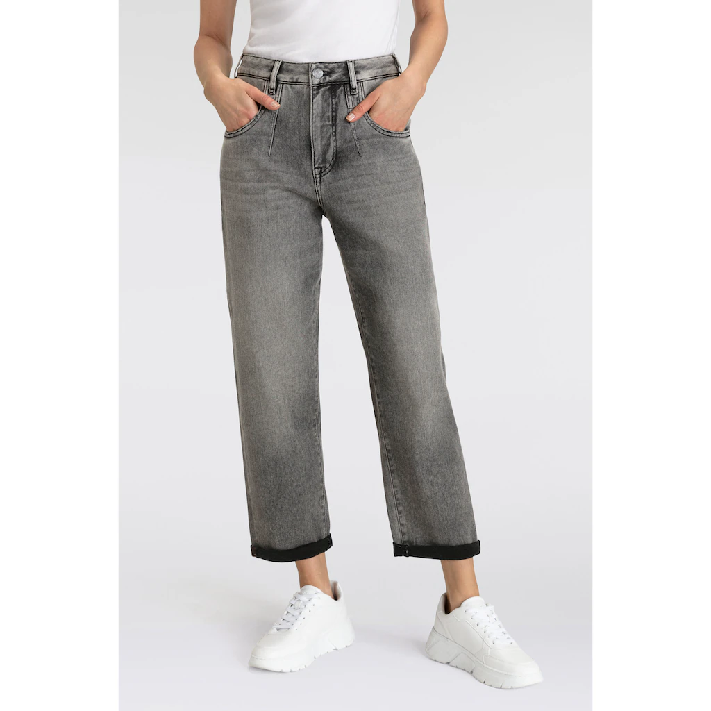 Herrlicher Loose-fit-Jeans »Brooke Organic Denim Brushed« mit figurbetonenden Abnähern vorn