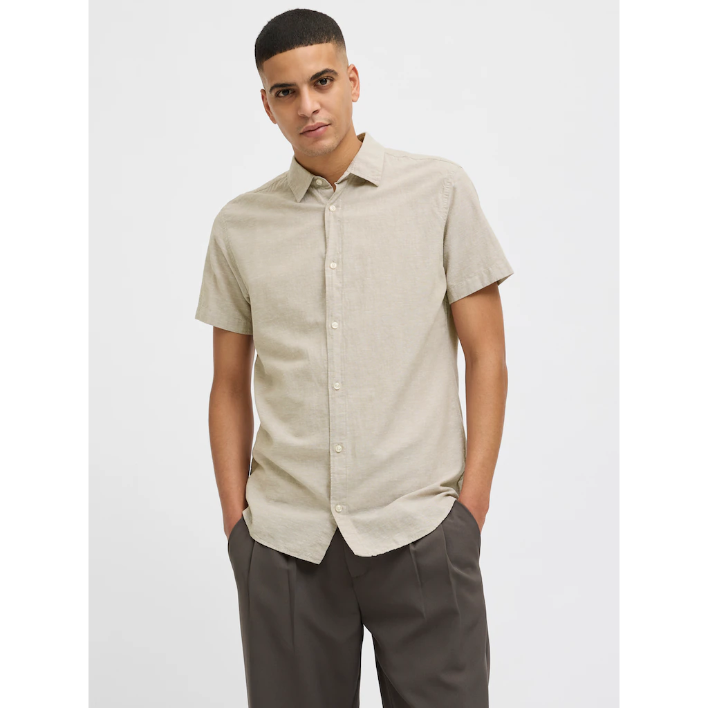 Jack & Jones Kurzarmhemd »JJEBREEZE SHIRT SS SN« Mit Hemdkragen
