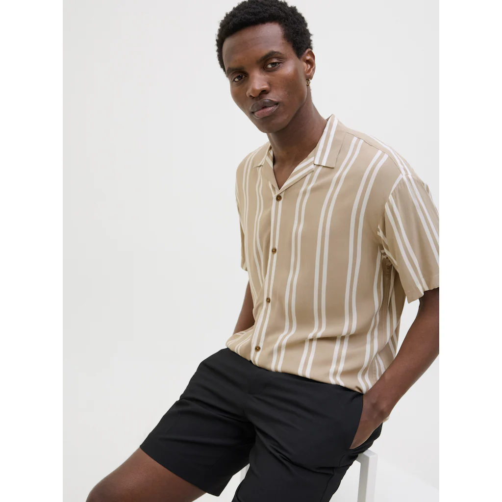 Jack & Jones Kurzarmhemd »JJEJEFF STRIPE RESORT SHIRT SS SN« Mit Streifen Muster