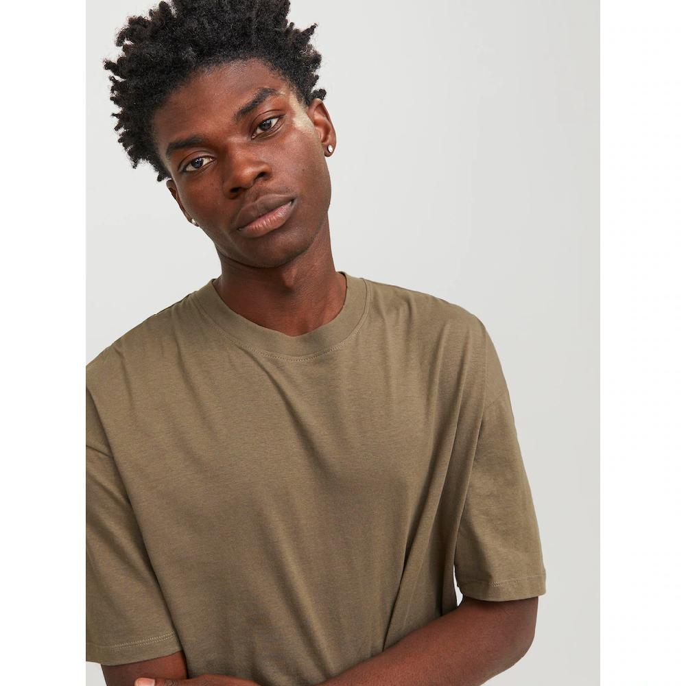 Jack & Jones Oversize-Shirt »JJEBRADLEY TEE SS O-NECK NOOS« Mit Rundhalsausschnitt ▷ Für