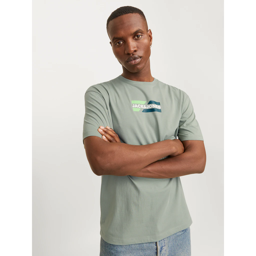 Jack & Jones Rundhalsshirt »JJECORP GRAPHIC TEE SS O-NECK NOOS« mit Logo Print ▷ bestellen