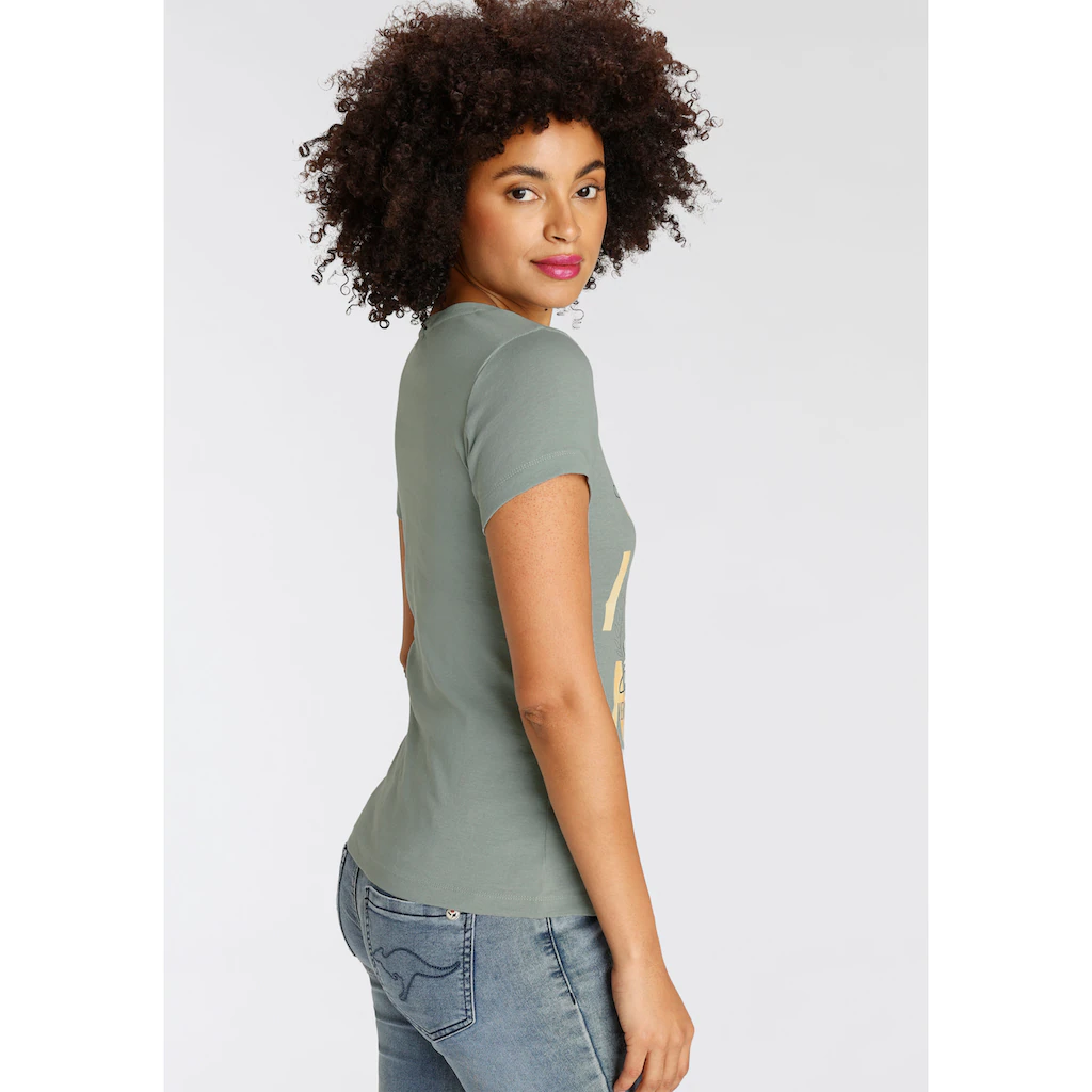 KangaROOS Print-Shirt Kurzarm Sehr Figurbetonter Schnitt Mit Trendigem Logodruck