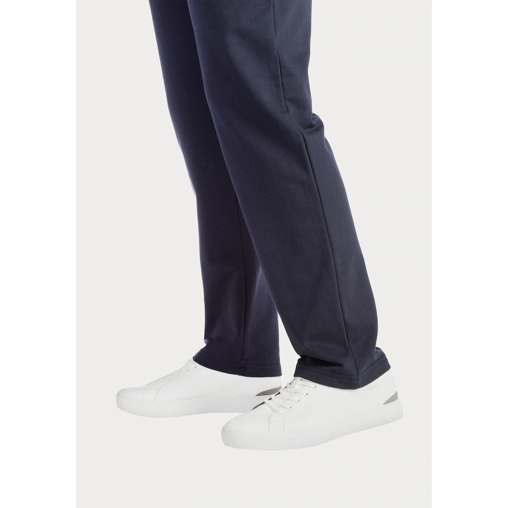 KangaROOS Sweathose Jogginghose In Legerer Weite