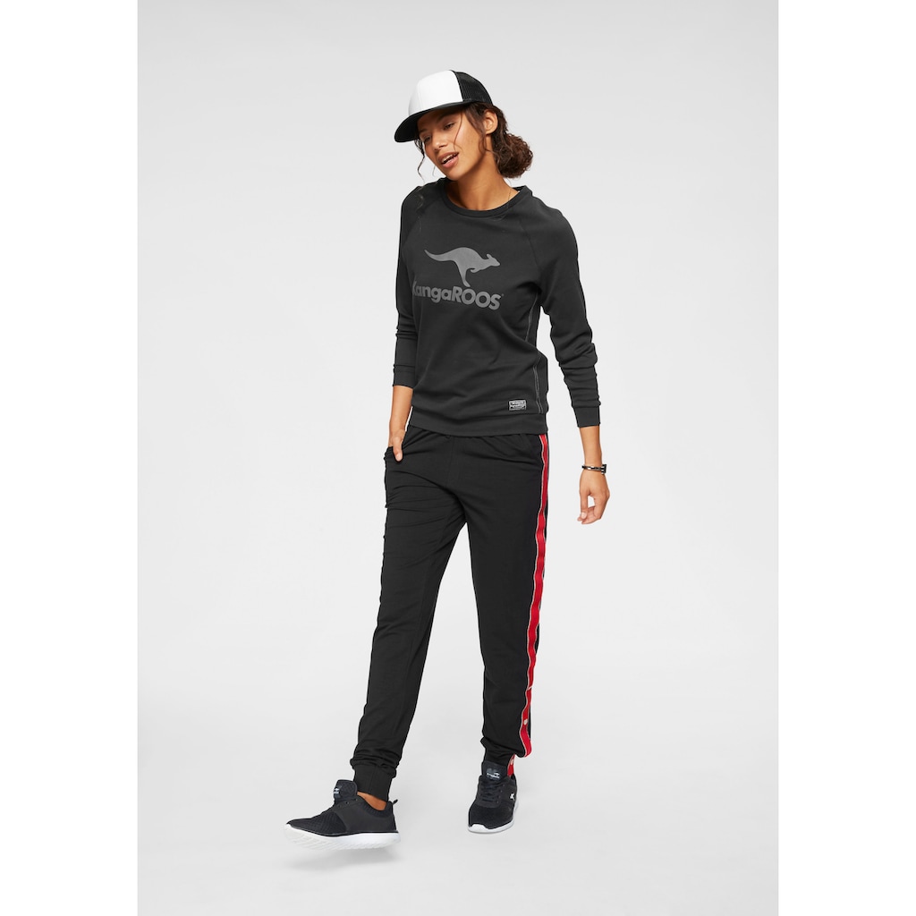 KangaROOS Sweatshirt Langarm Figurumspielender Schnitt Mit Print Rundhalsausschnitt