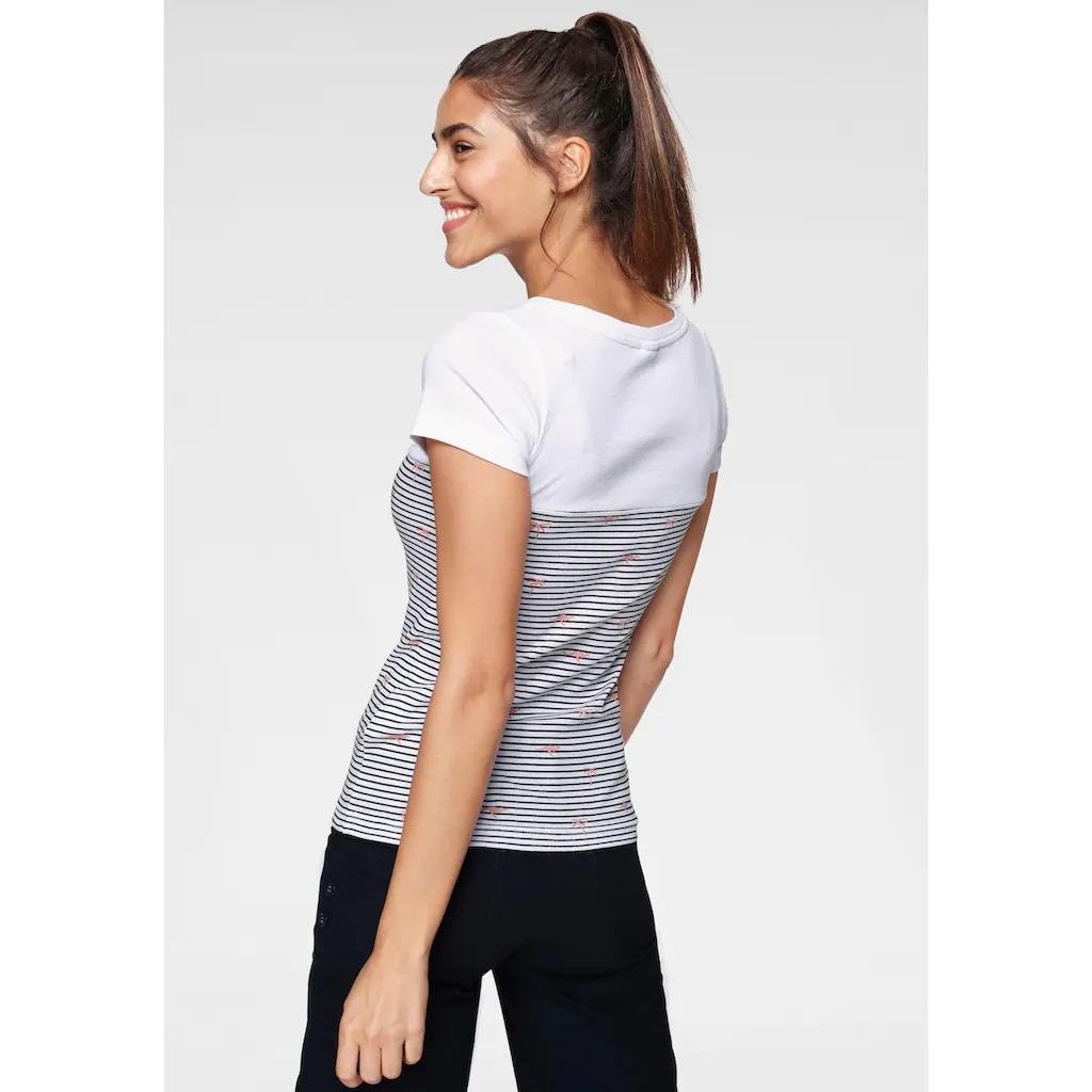 KangaROOS T-Shirt Kurzarm Sehr Figurbetonte Passform Aus Baumwolle