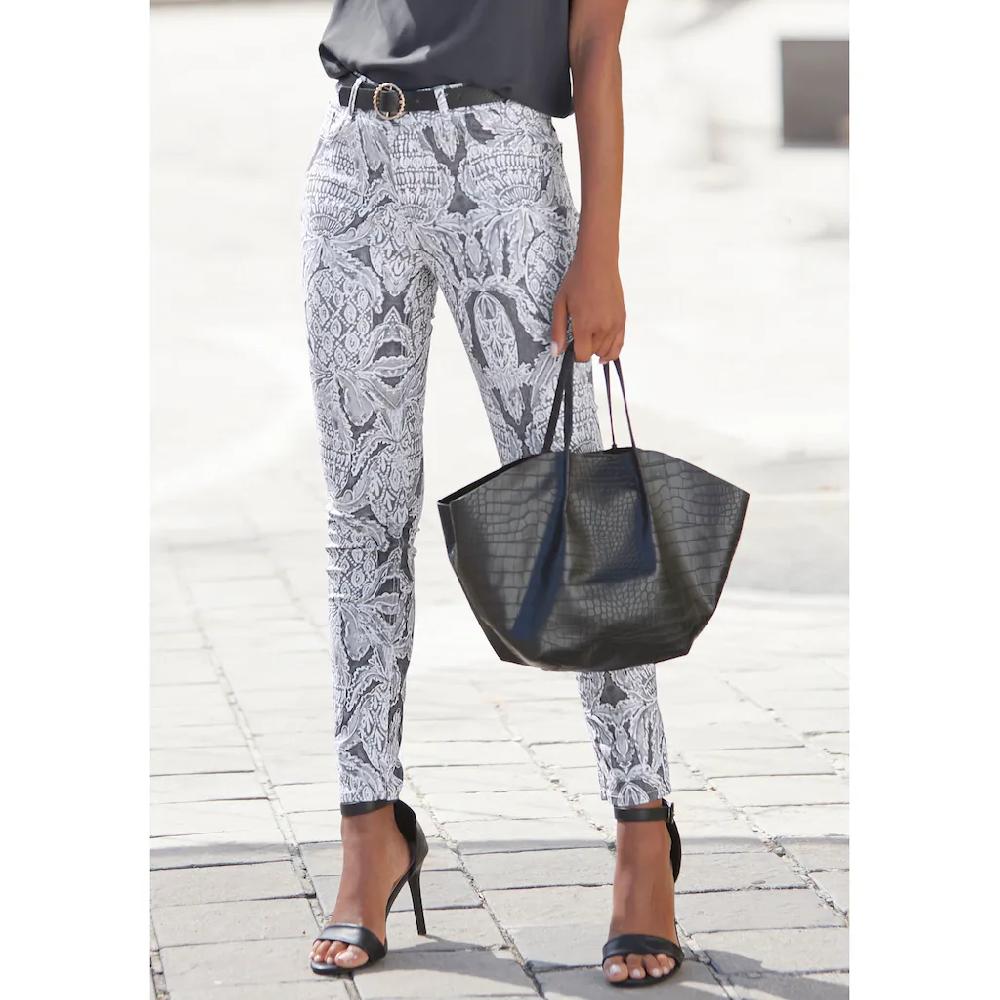 LASCANA 7/8-Jeggings mit Alloverprint schmale Passform Super-Stretch-Qualität