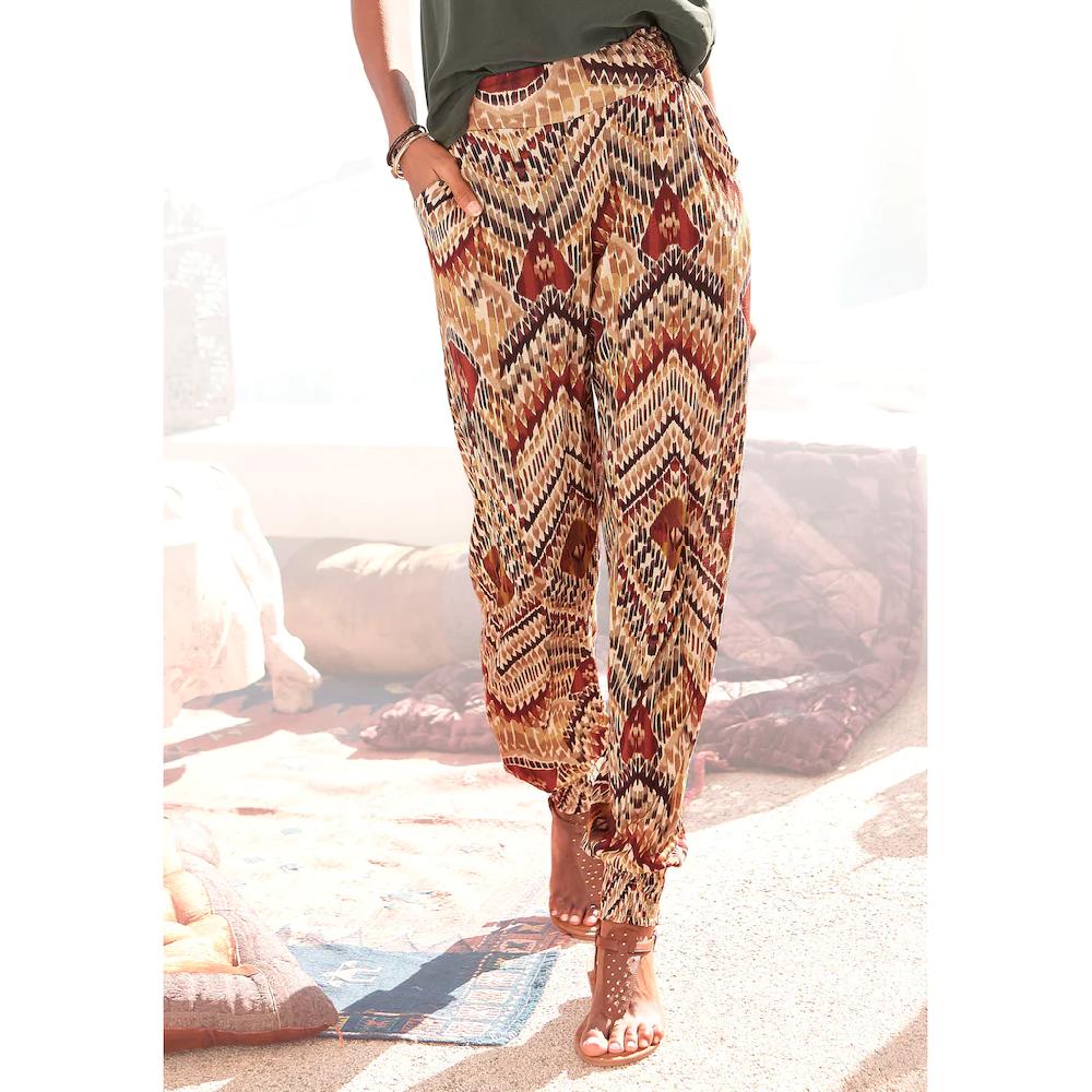LASCANA Jerseyhose mit Ethnoprint und Taschen lockere Passform