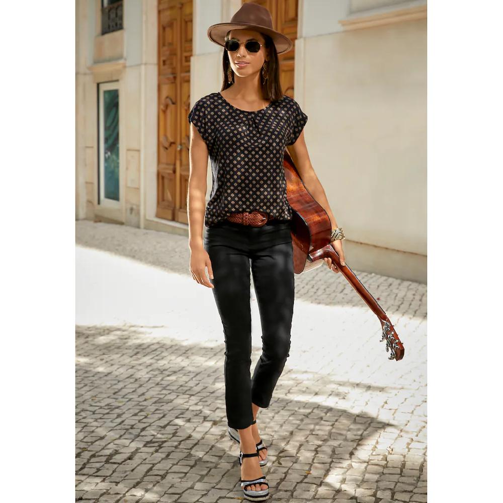 LASCANA Kurzarmshirt »mit Kellerfalte Am Ausschnitt« Aus Weichem Viskose-Stretch