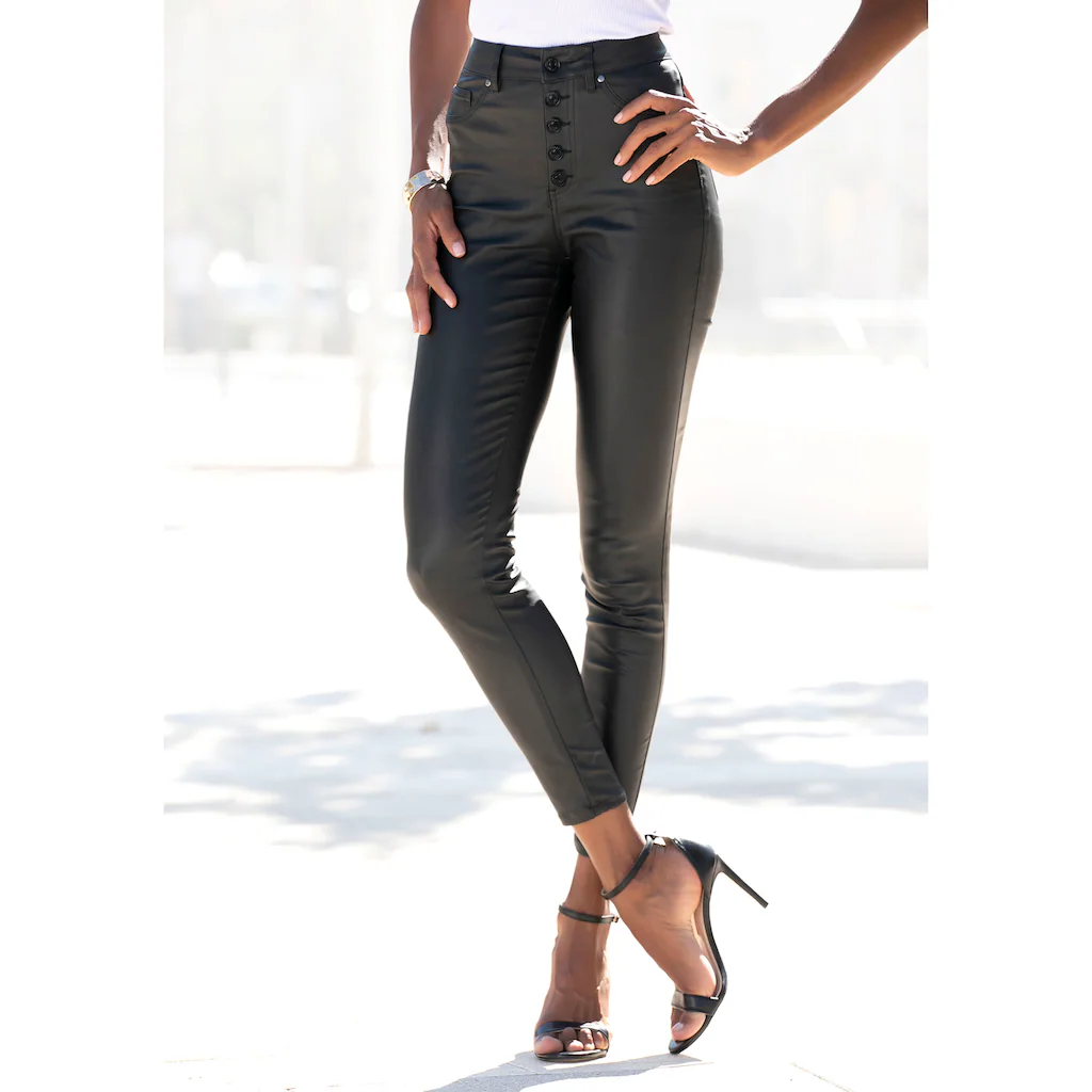 LASCANA Lederimitathose mit sichtbarer Knopfleiste enge Kunstlederhose casual-chic