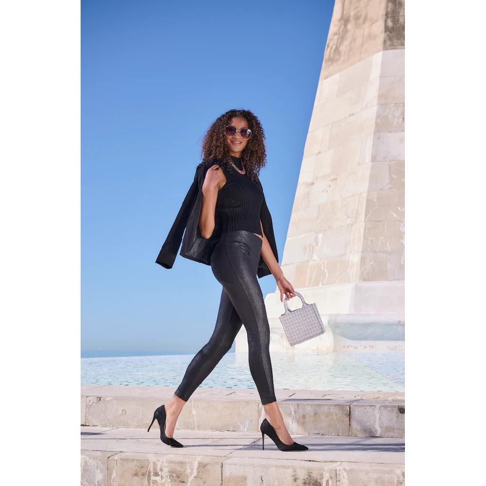 LASCANA Leggings Mit Schimmerndem Alloverdruck