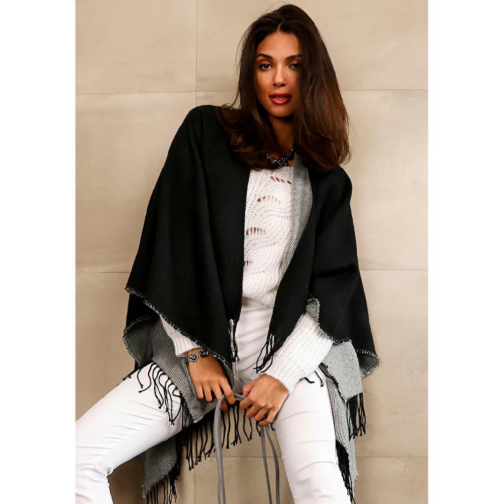 LASCANA Strickponcho »Cape« Poncho Zum Wenden Fransentuch Schal VEGAN