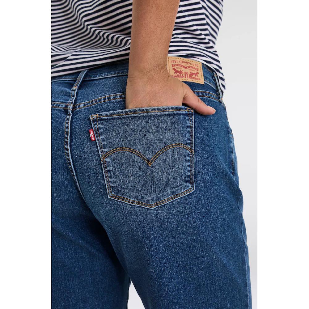 Levi's® Plus Shorts »PL SHAPING BERMUDA DA« Im Five-Pocket Style