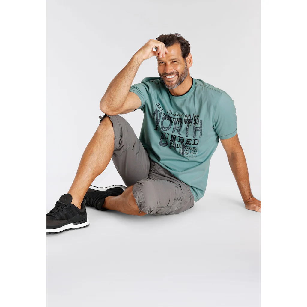 Man's World T-Shirt Mit Brustprint Und Kontrastreichen Details ▷ Für