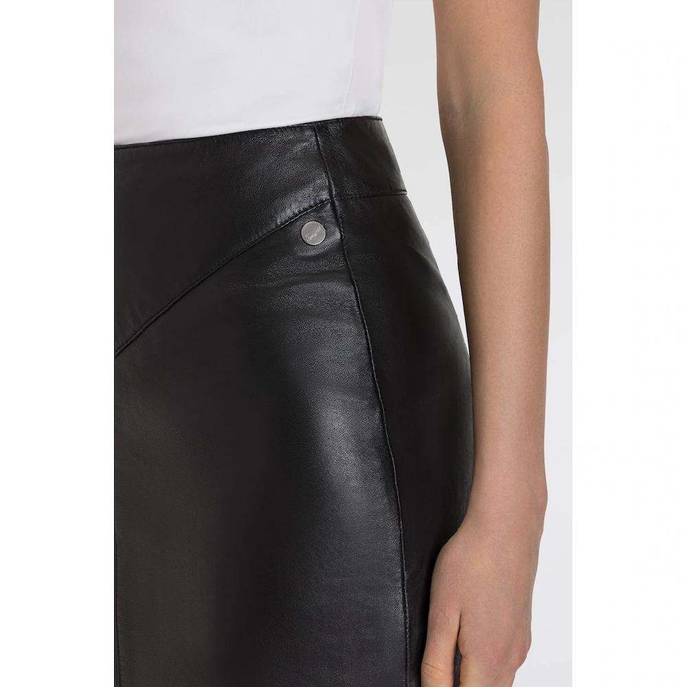 Mauritius Lederrock In Eleganter Form