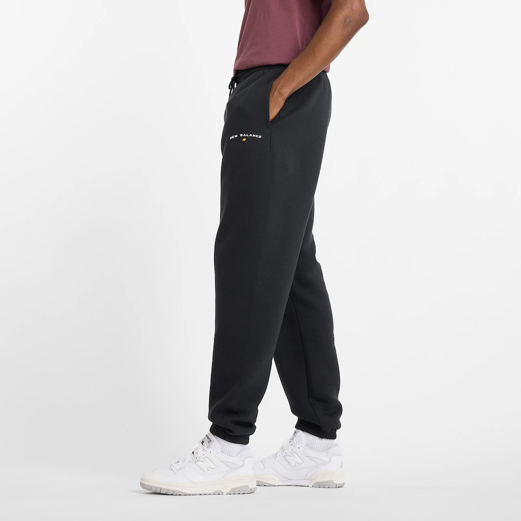 New Balance Jogginghose »REIMAGINED FLEECE GRAPHIC JOGGER« Auf Raten