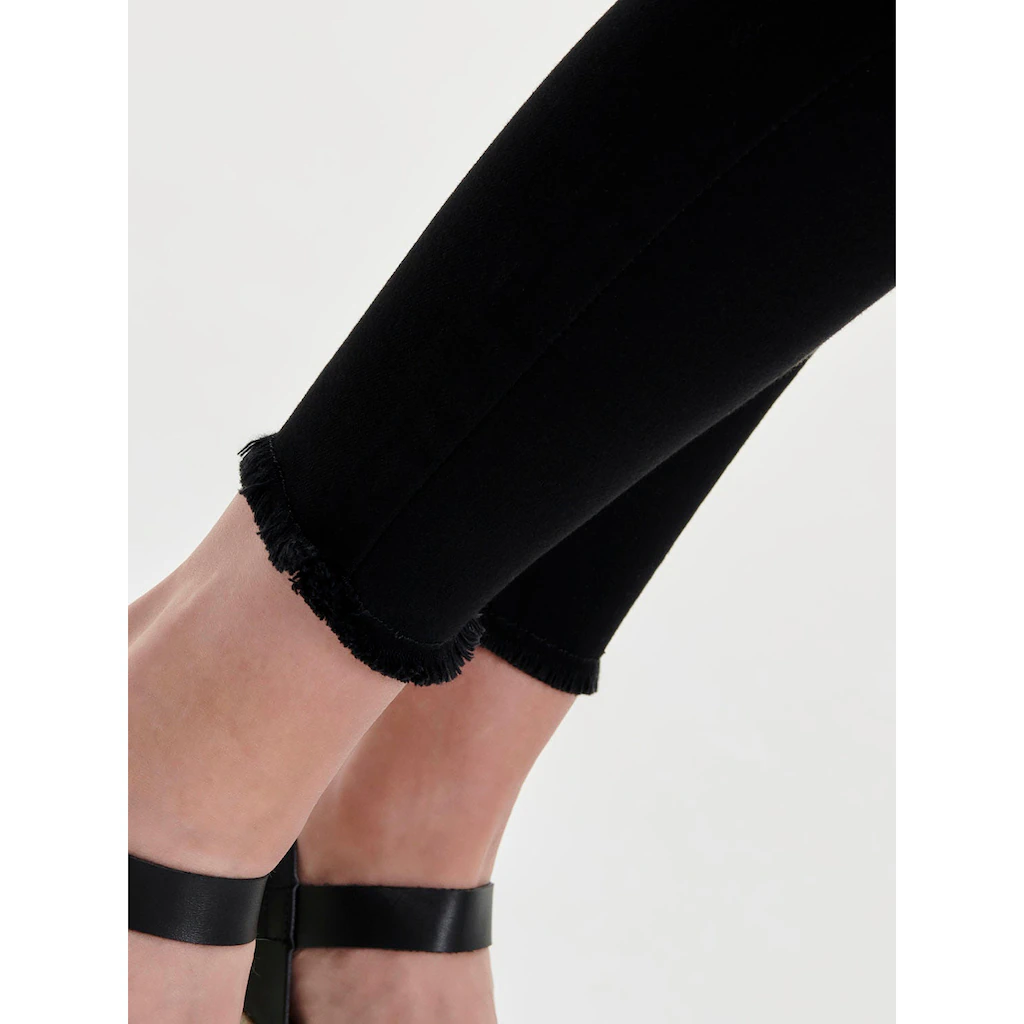 ONLY Ankle-Jeans »ONLBLUSH MID SK AK RW DNM REA2343 NOOS« Ausgefranste Säume