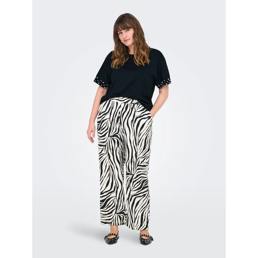 ONLY CARMAKOMA Kurzarmshirt »CAROLIVIA S/S LOOSE O-NECK TOP JRS« Mit Zierperlen