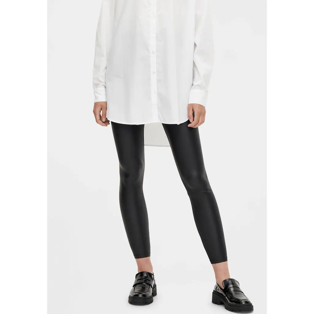 Pieces Leggings »PCNEW SHINY HW LEGGINGS NOOS« Mit PU-Beschichtung