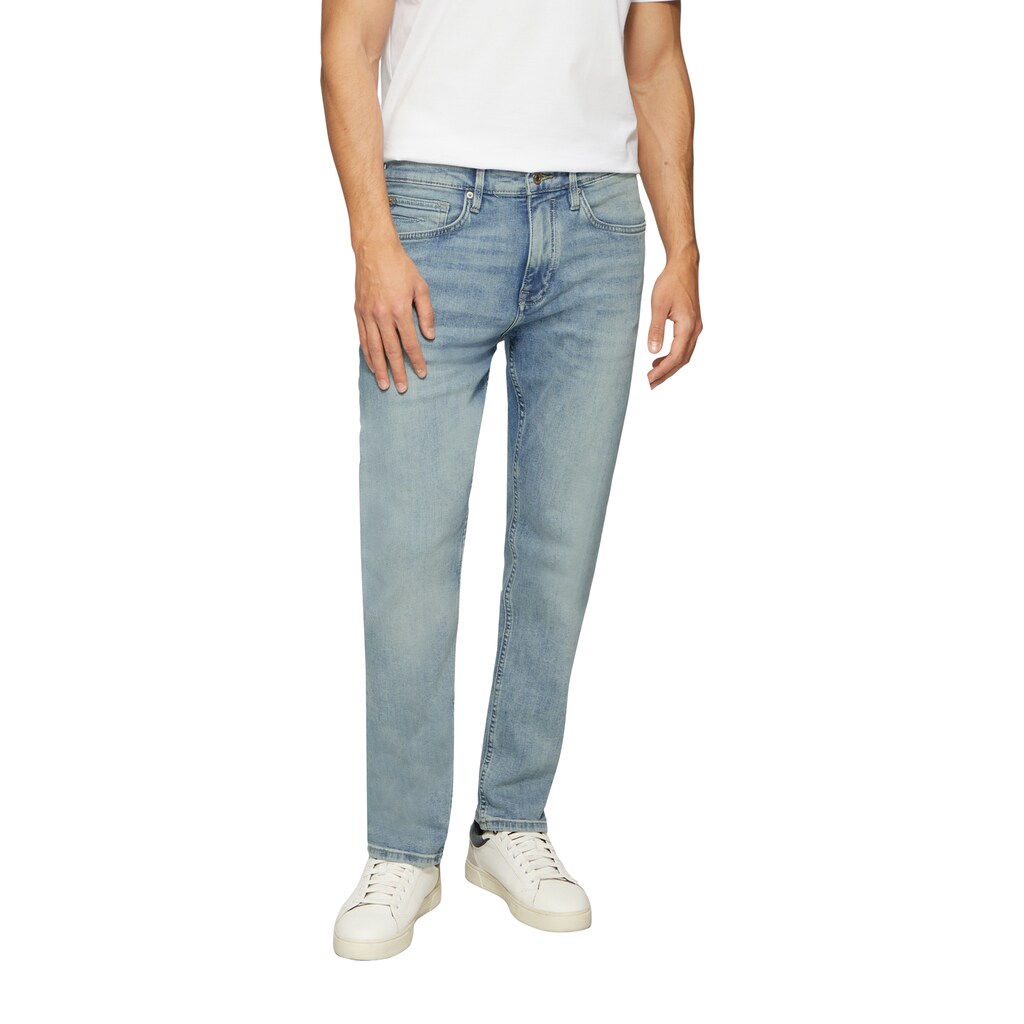 s.Oliver Slim-fit-Jeans in mittelblauer Waschung ▷ für