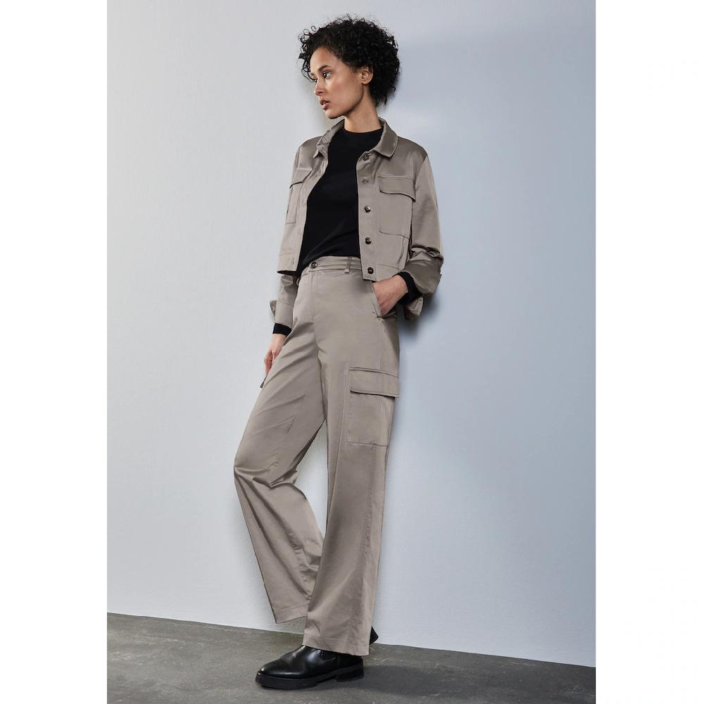 STREET ONE Cargohose In Schimmernder Optik