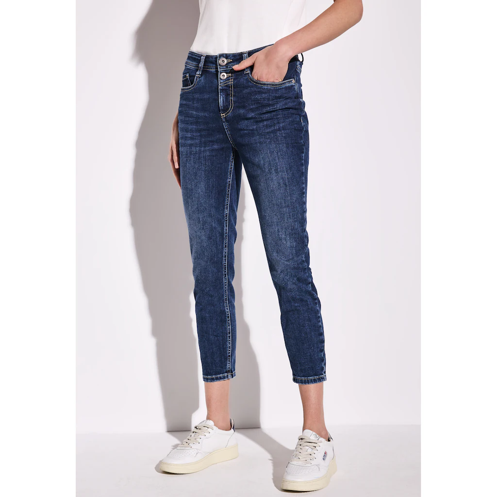 STREET ONE Slim-fit-Jeans In Dunkelblauer Waschung