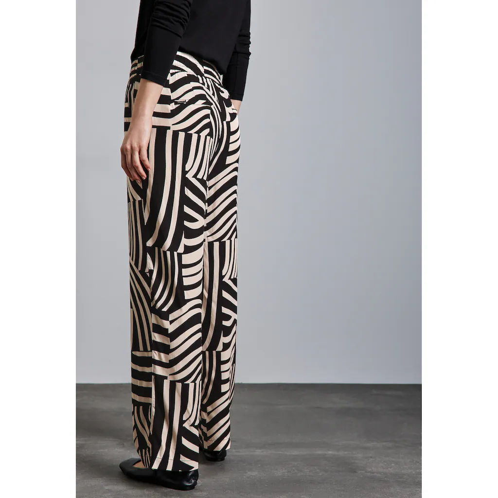 STREET ONE Stoffhose Im Loose Fit