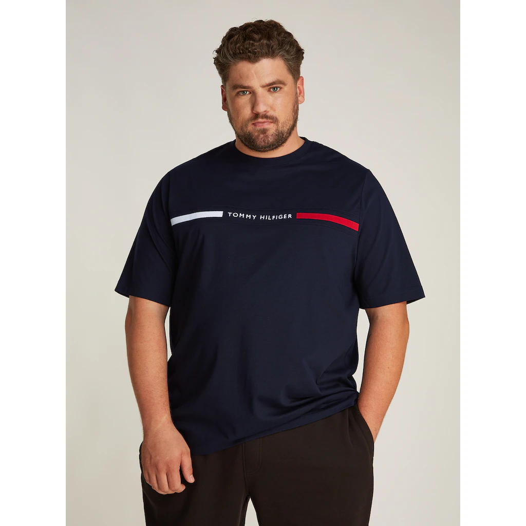 Tommy Hilfiger Big & Tall Rundhalsshirt »BT-HILFIGER CHEST INSERT TEE-B« in Großen Größen Logostickerei ▷ für