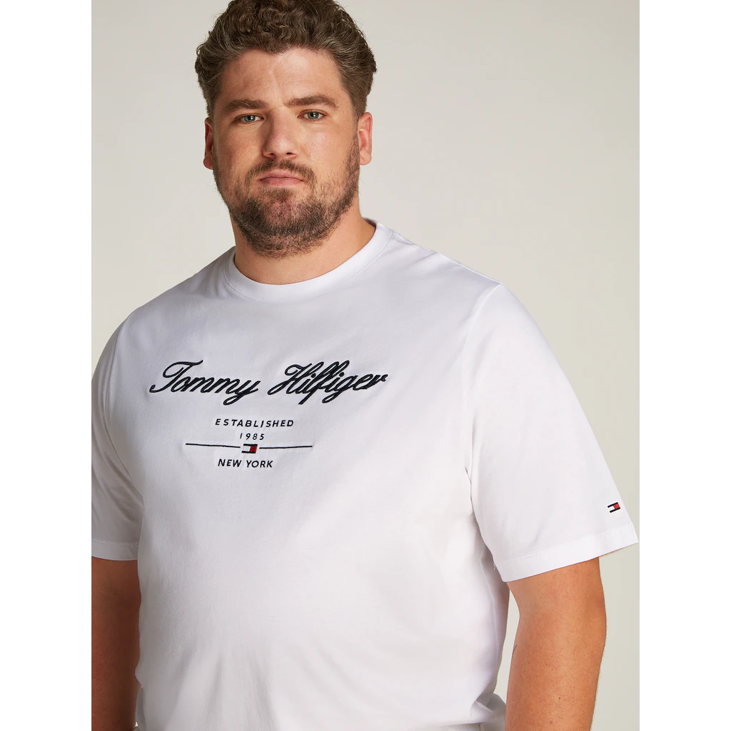 Tommy Hilfiger Big & Tall Rundhalsshirt »BT-SCRIPT LOGO TEE-B« In Großen Größen Logostickerei ▷ Für